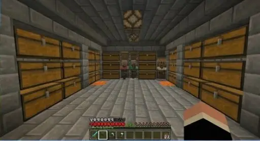 Sala de cofres y base · in MCWorld · Minecraft Java 26.2 · day 100